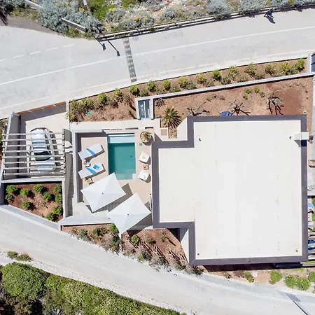 Atropos Willa Hvar Town